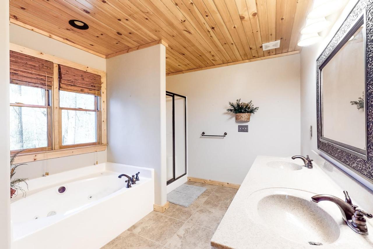 Bearfoot Lodge Елліджей Екстер'єр фото